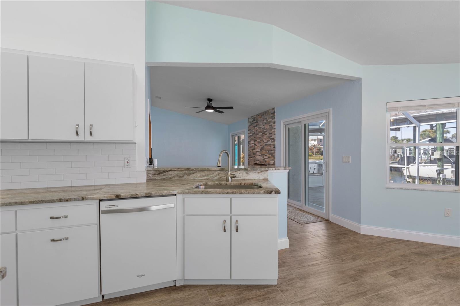 Image 20 of 70 For 491 10th Street