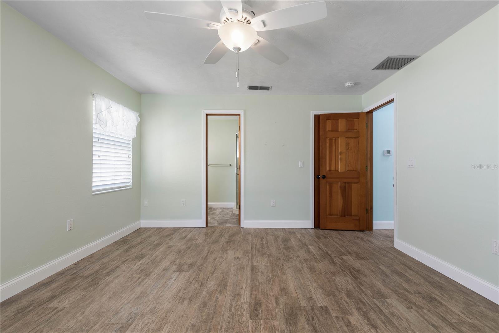 Image 26 of 70 For 491 10th Street