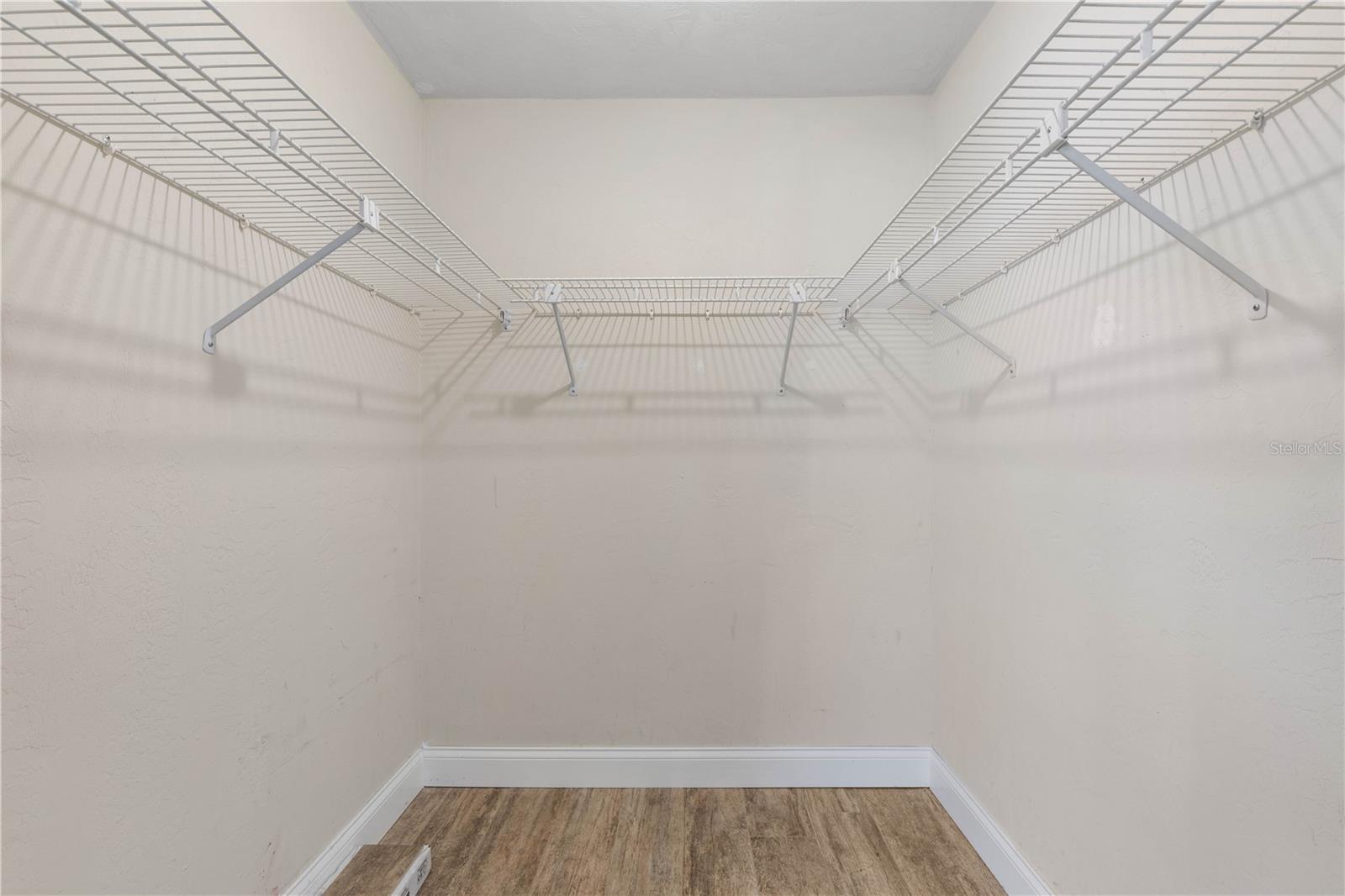 Image 29 of 70 For 491 10th Street