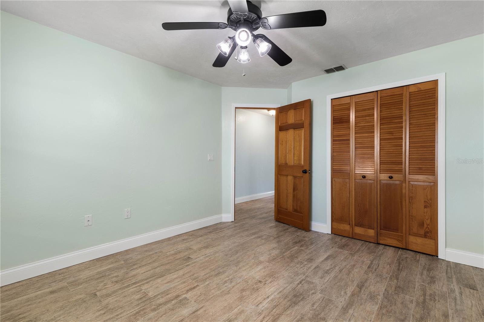 Image 34 of 70 For 491 10th Street