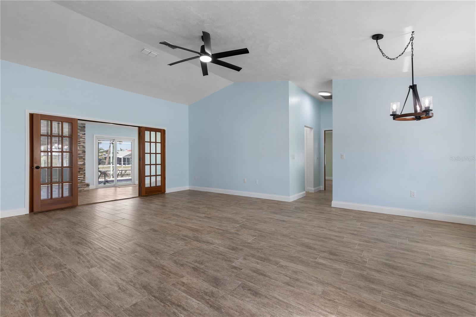 Image 9 of 70 For 491 10th Street