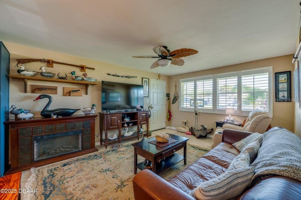 Image 21 of 44 For 29 Ocean Shore Drive