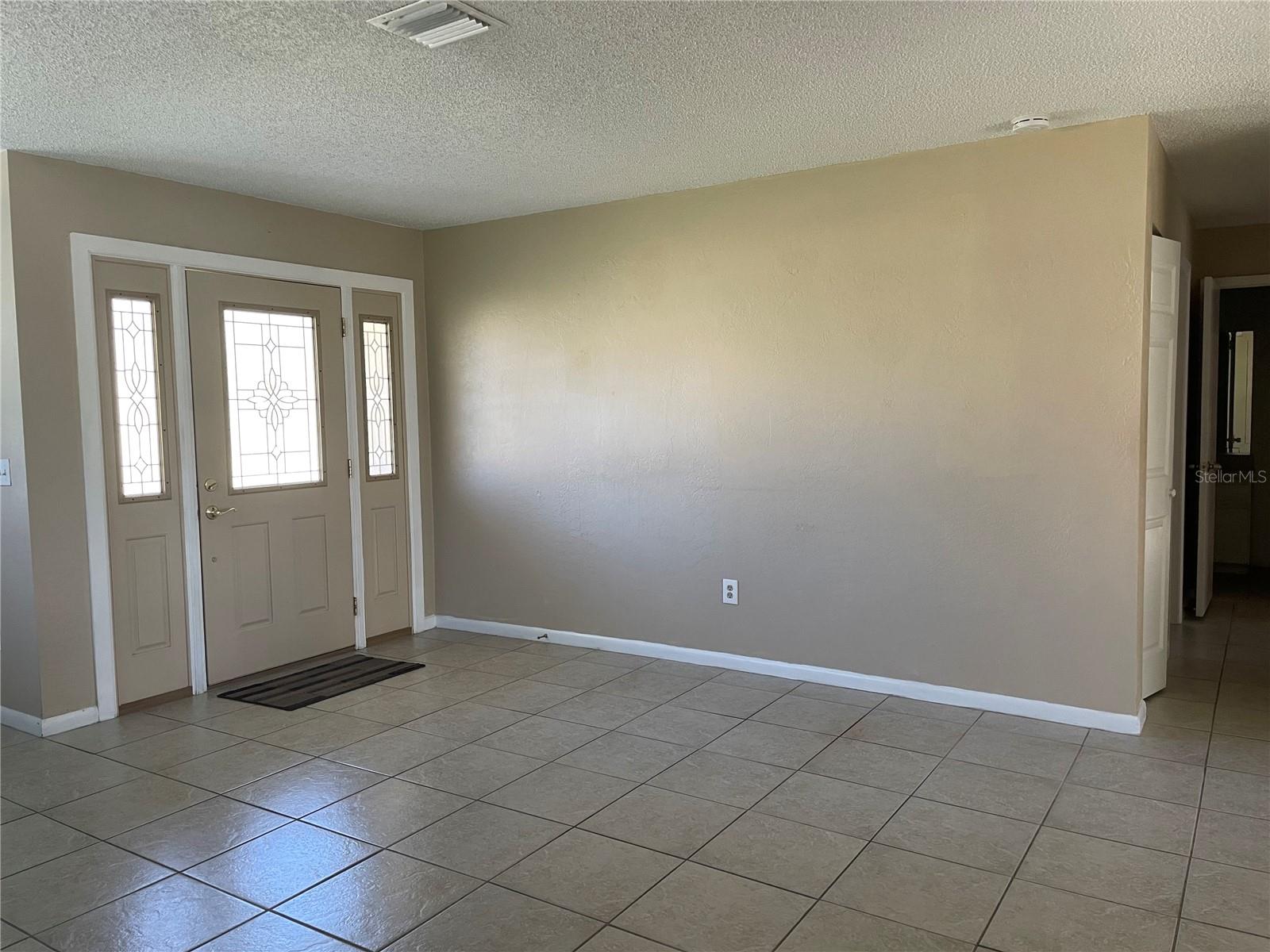 Image 4 of 21 For 86 Ferndale Lane