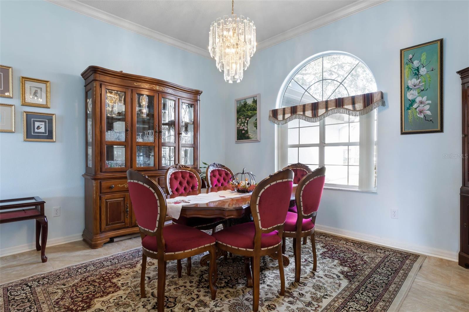 Image 23 of 71 For 10 Chelsea Court