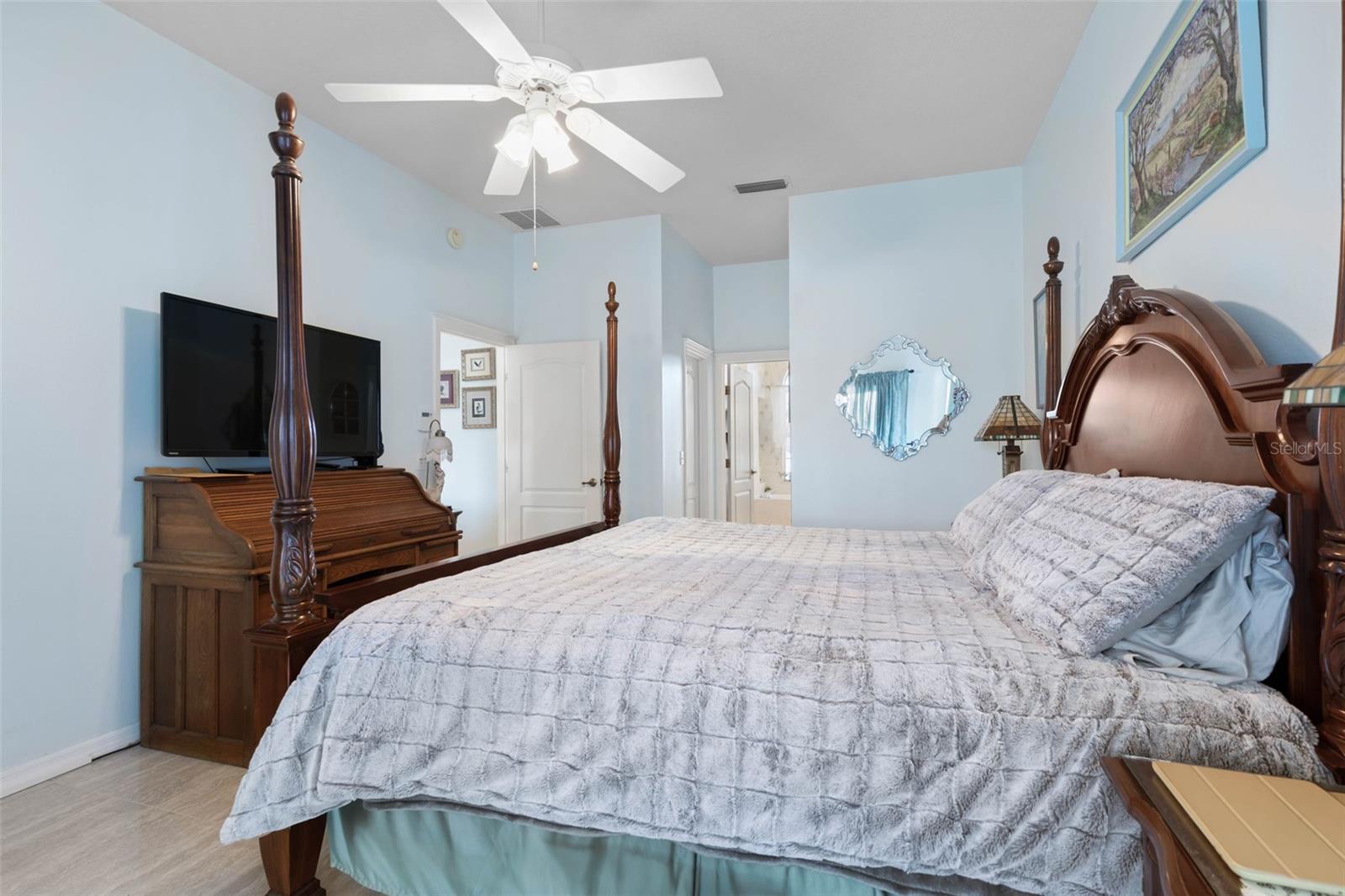 Image 28 of 71 For 10 Chelsea Court