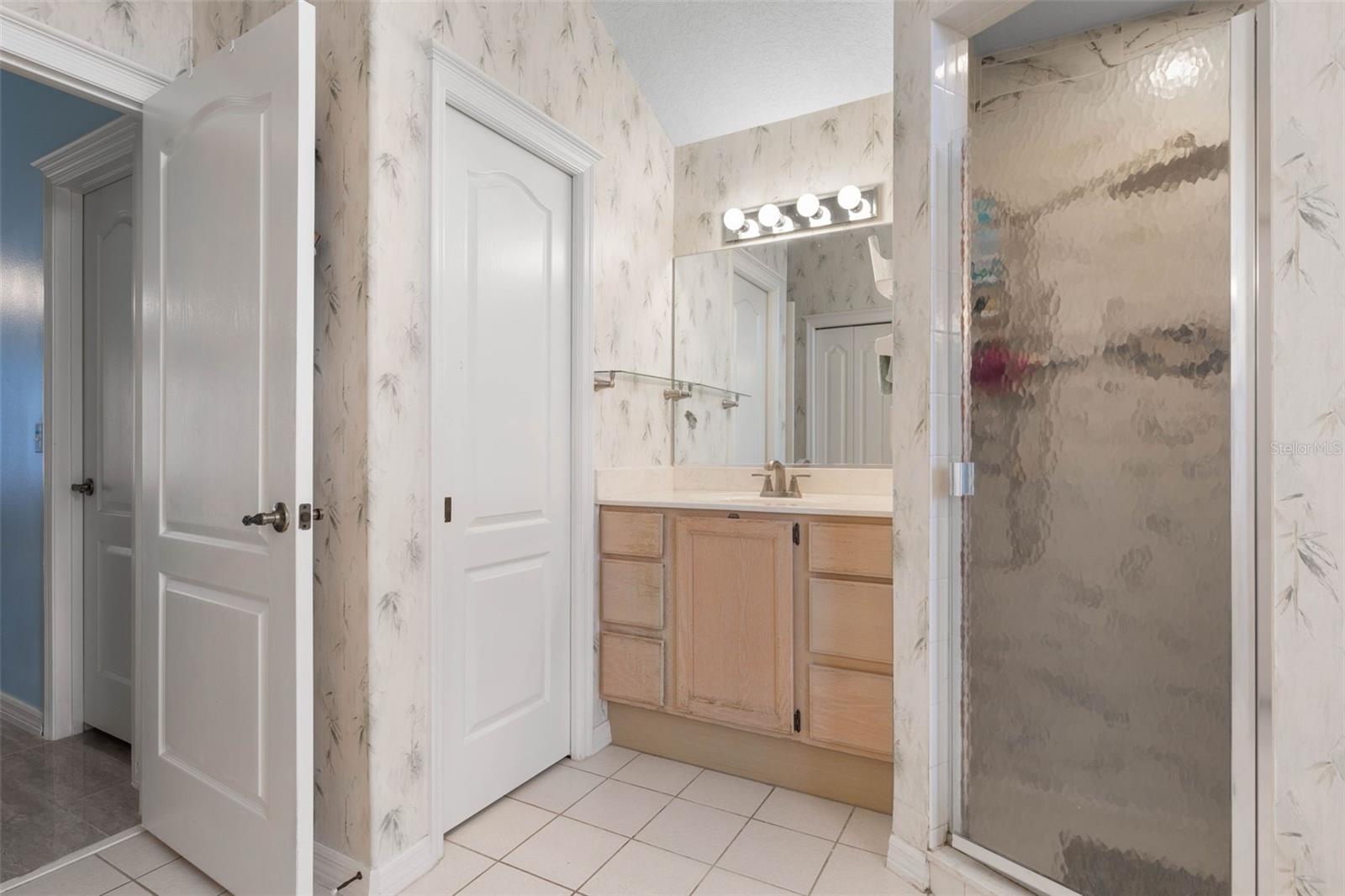 Image 31 of 71 For 10 Chelsea Court