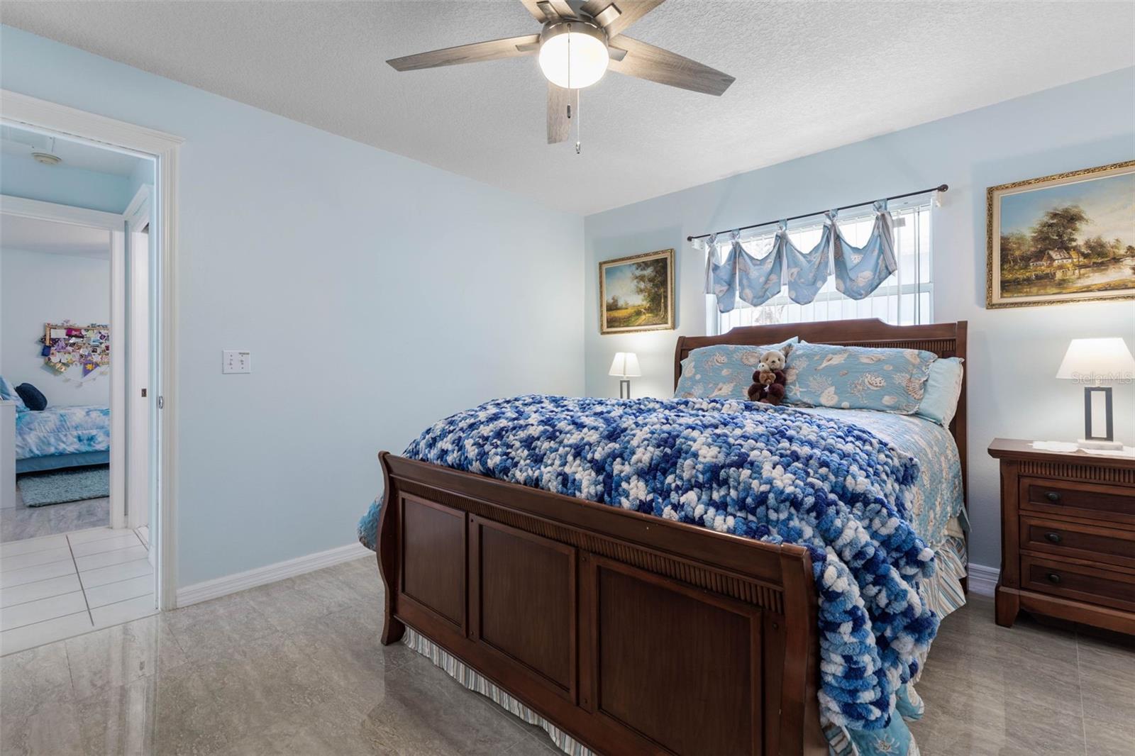 Image 37 of 71 For 10 Chelsea Court