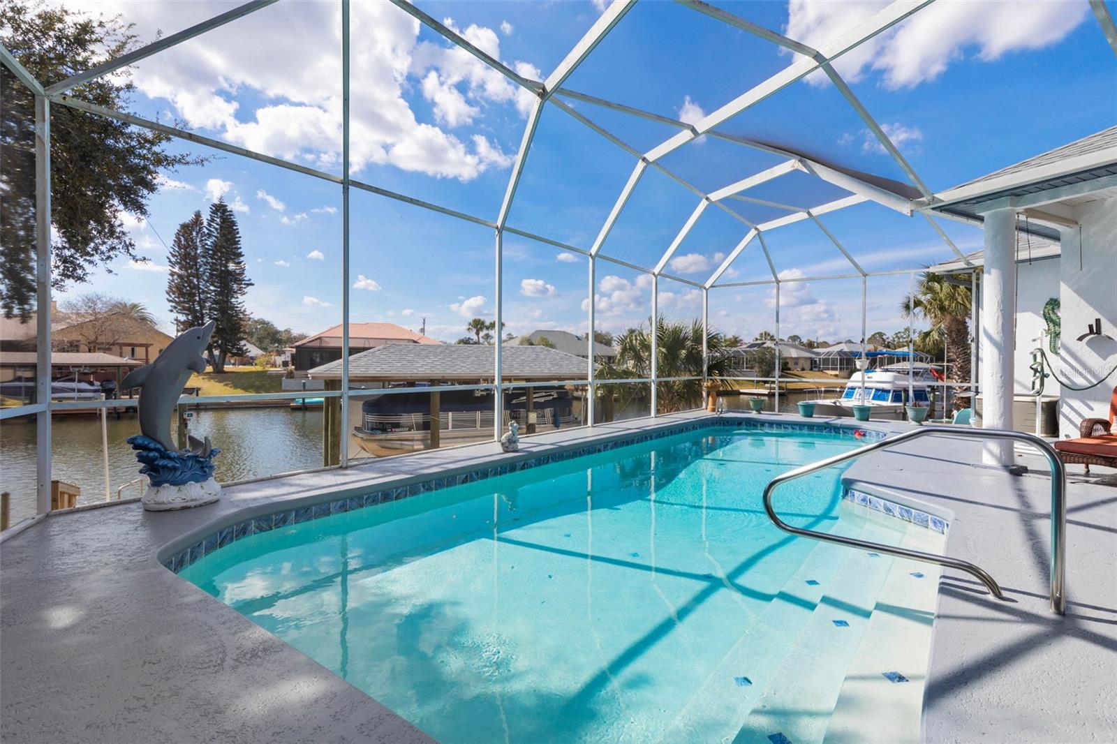 Image 42 of 71 For 10 Chelsea Court