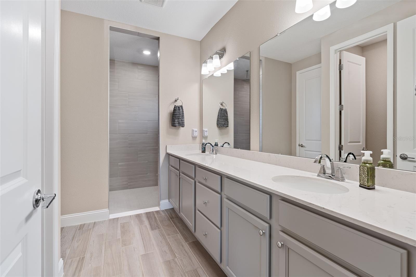 Image 26 of 62 For 2229 Oconnel Drive