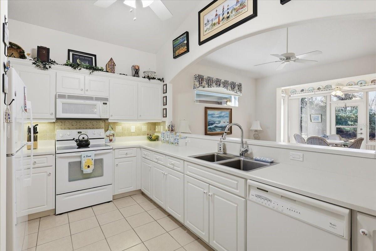 Image 5 of 53 For 75 Veranda Way 75