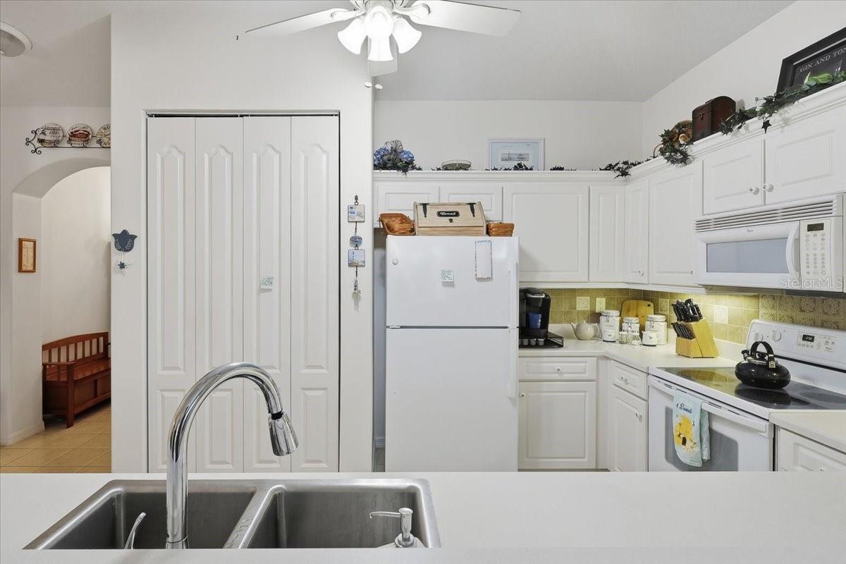 Image 8 of 53 For 75 Veranda Way 75