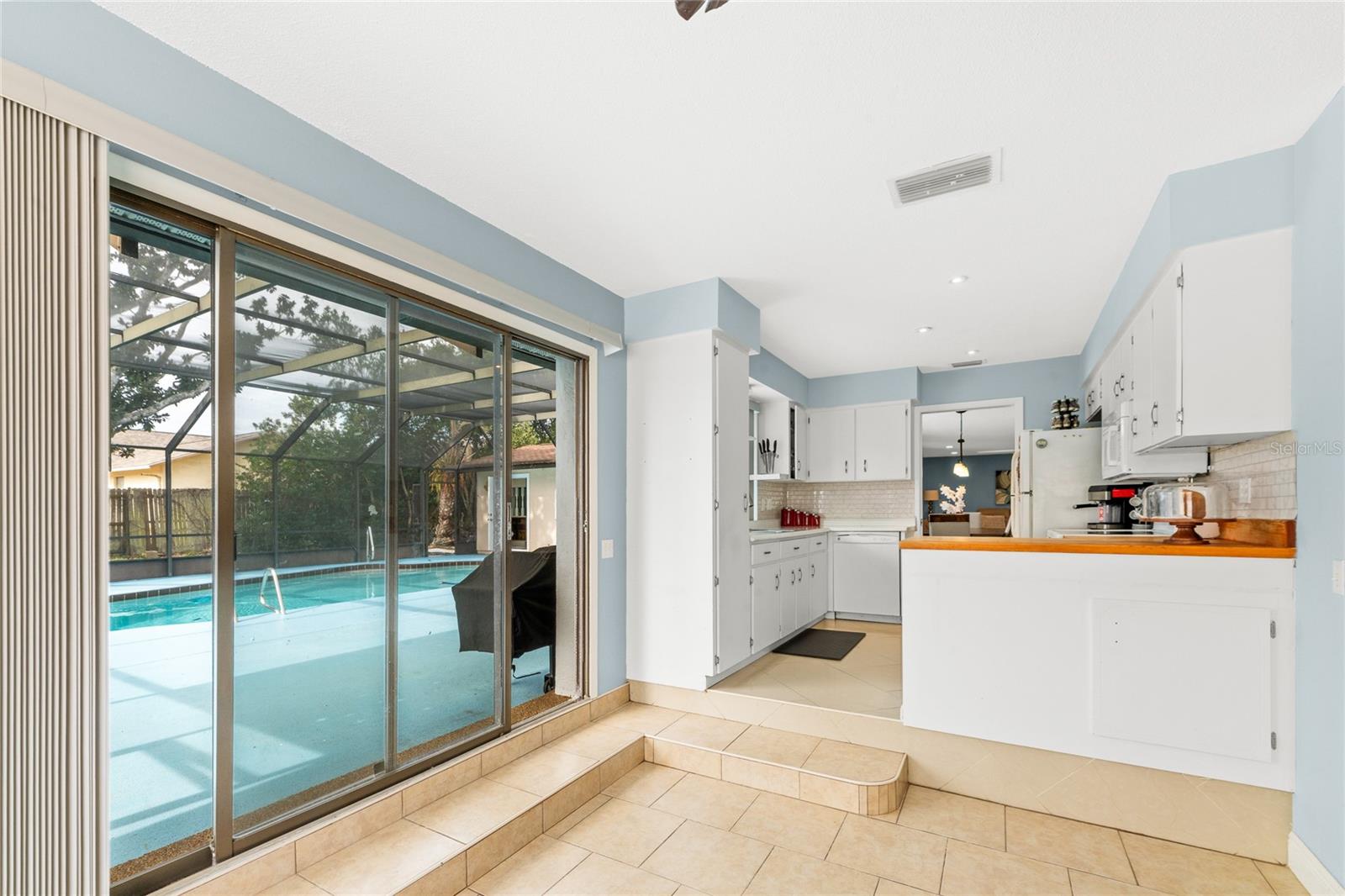 Image 14 of 45 For 55 Federal Ln