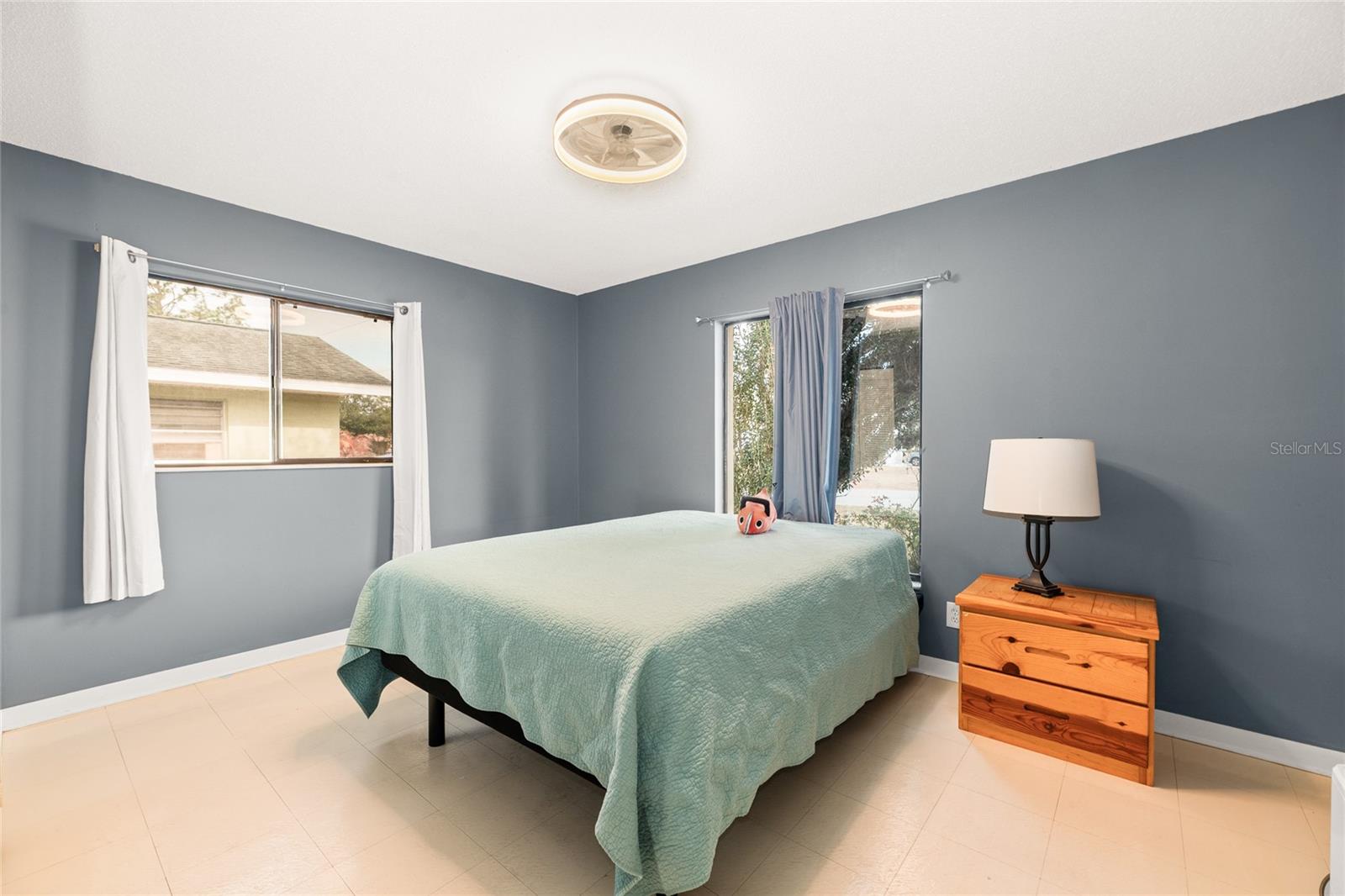 Image 18 of 45 For 55 Federal Ln