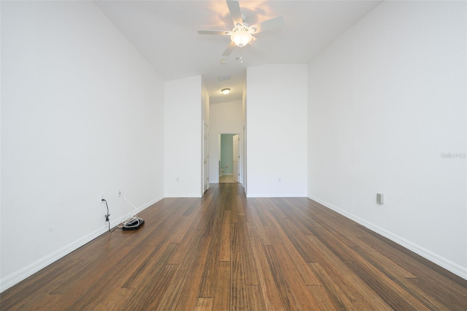 Image 14 of 30 For 1200 Canopy Walk Lane 1235