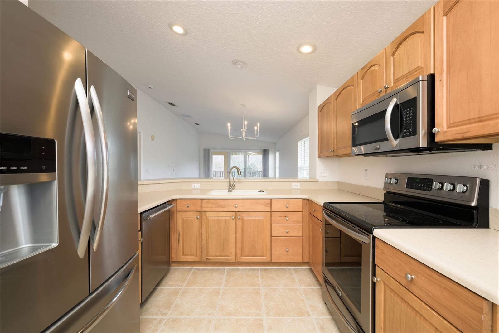 Image 5 of 30 For 1200 Canopy Walk Lane 1235