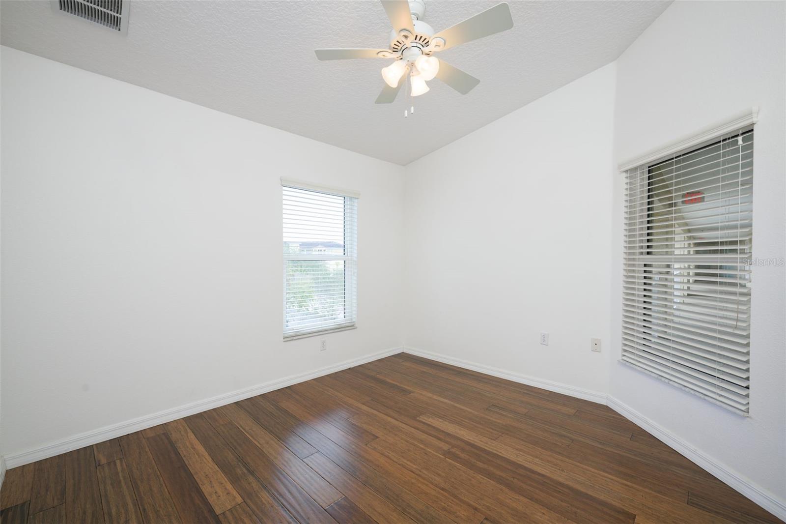 Image 9 of 30 For 1200 Canopy Walk Lane 1235