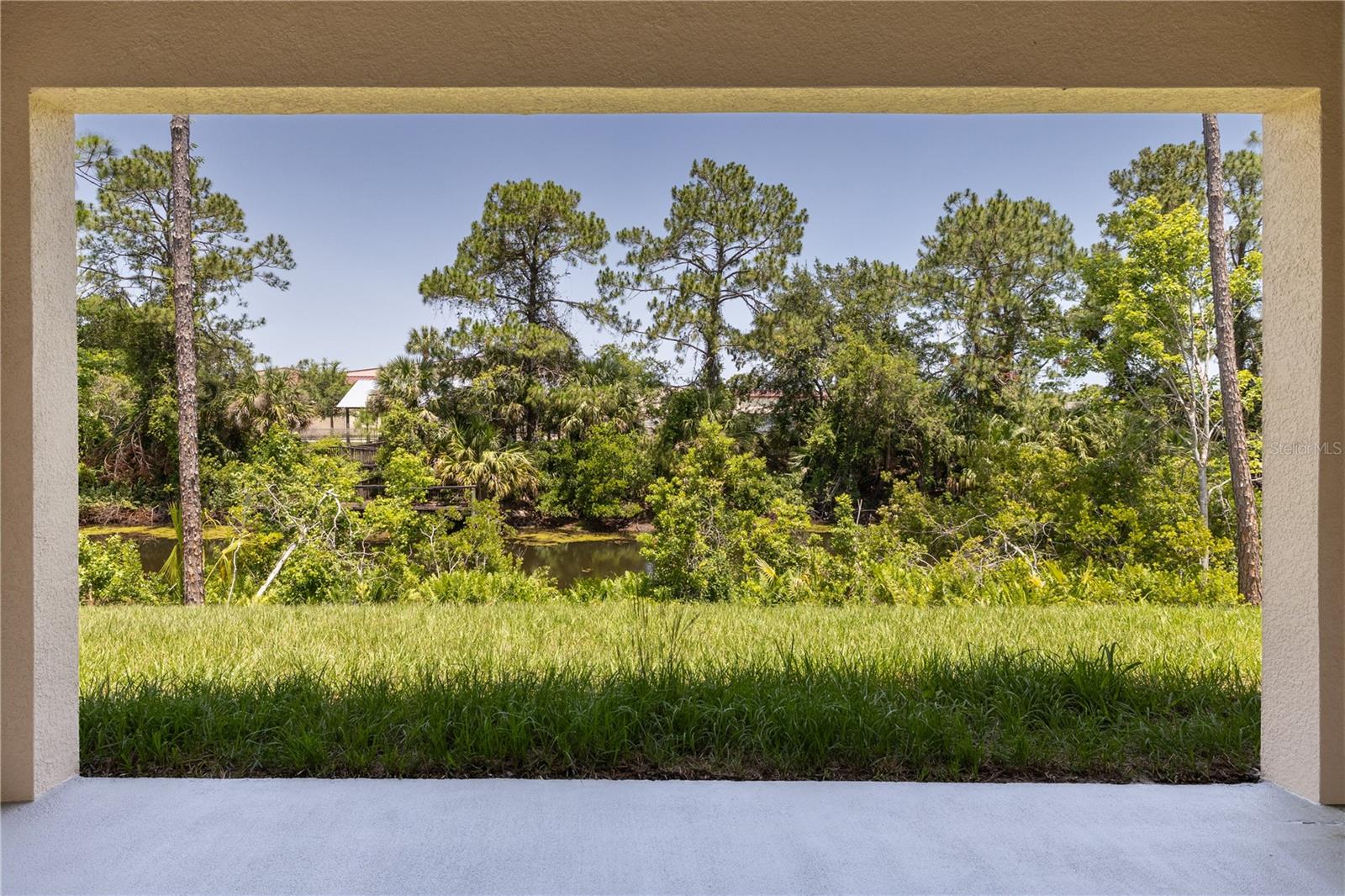 Image 21 of 23 For 37 Regent Lane