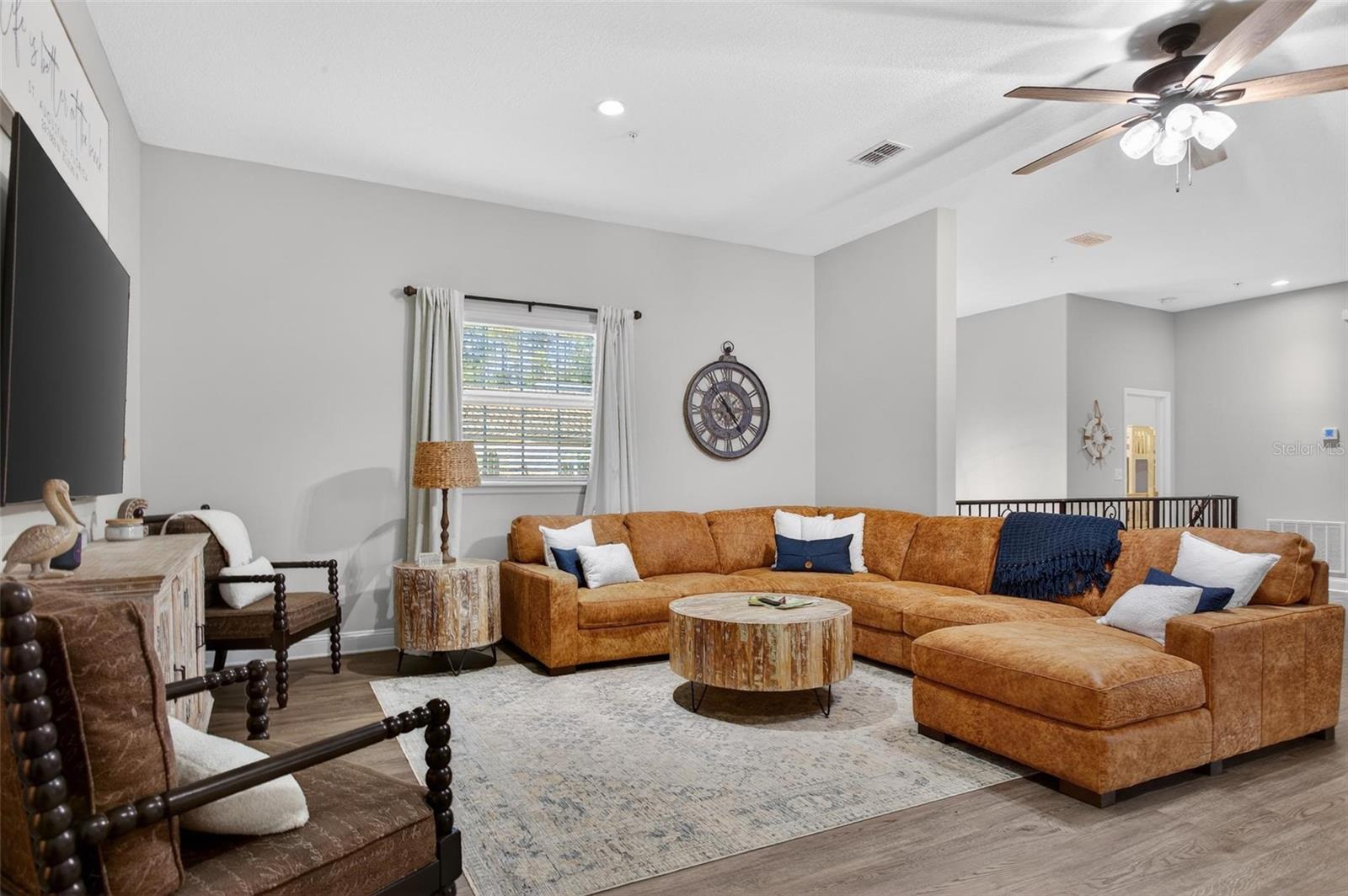 Image 18 of 48 For 121 Grand Ravine Drive 121