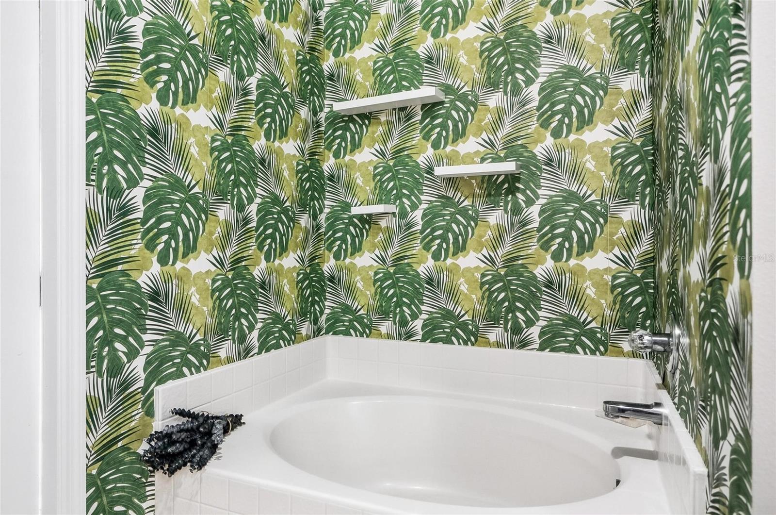 Image 20 of 57 For 610 Summit Avenue