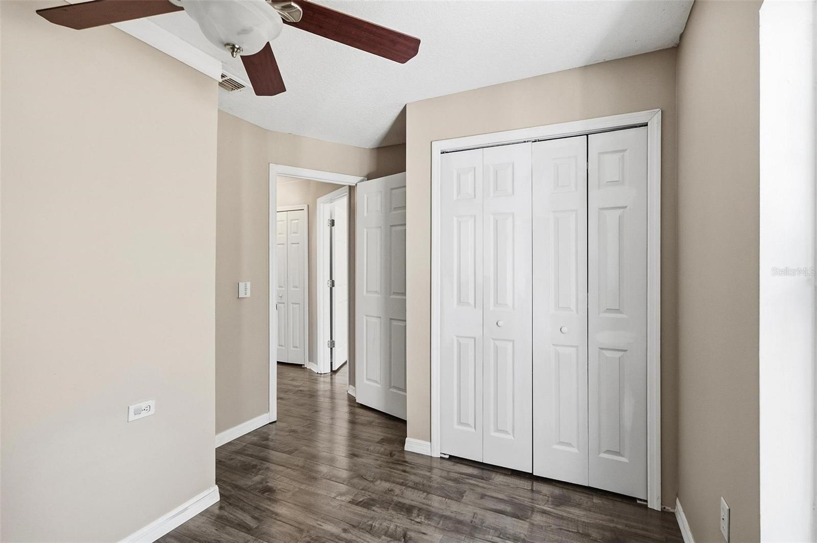 Image 28 of 57 For 610 Summit Avenue