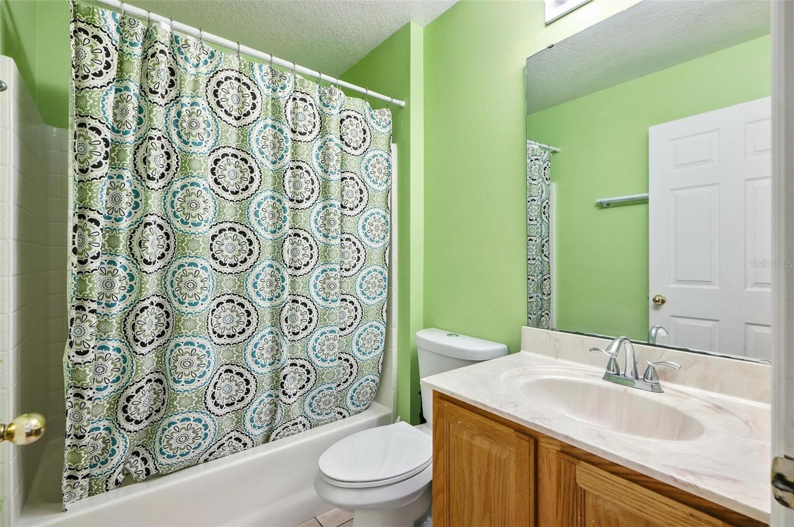 Image 31 of 57 For 610 Summit Avenue