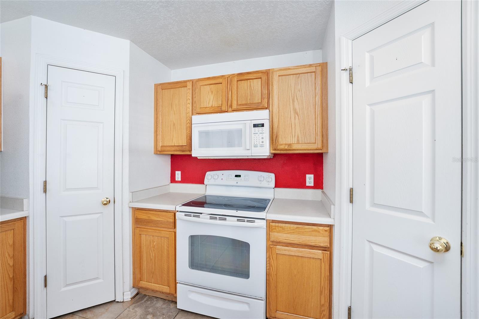 Image 12 of 79 For 2731 161st Loop