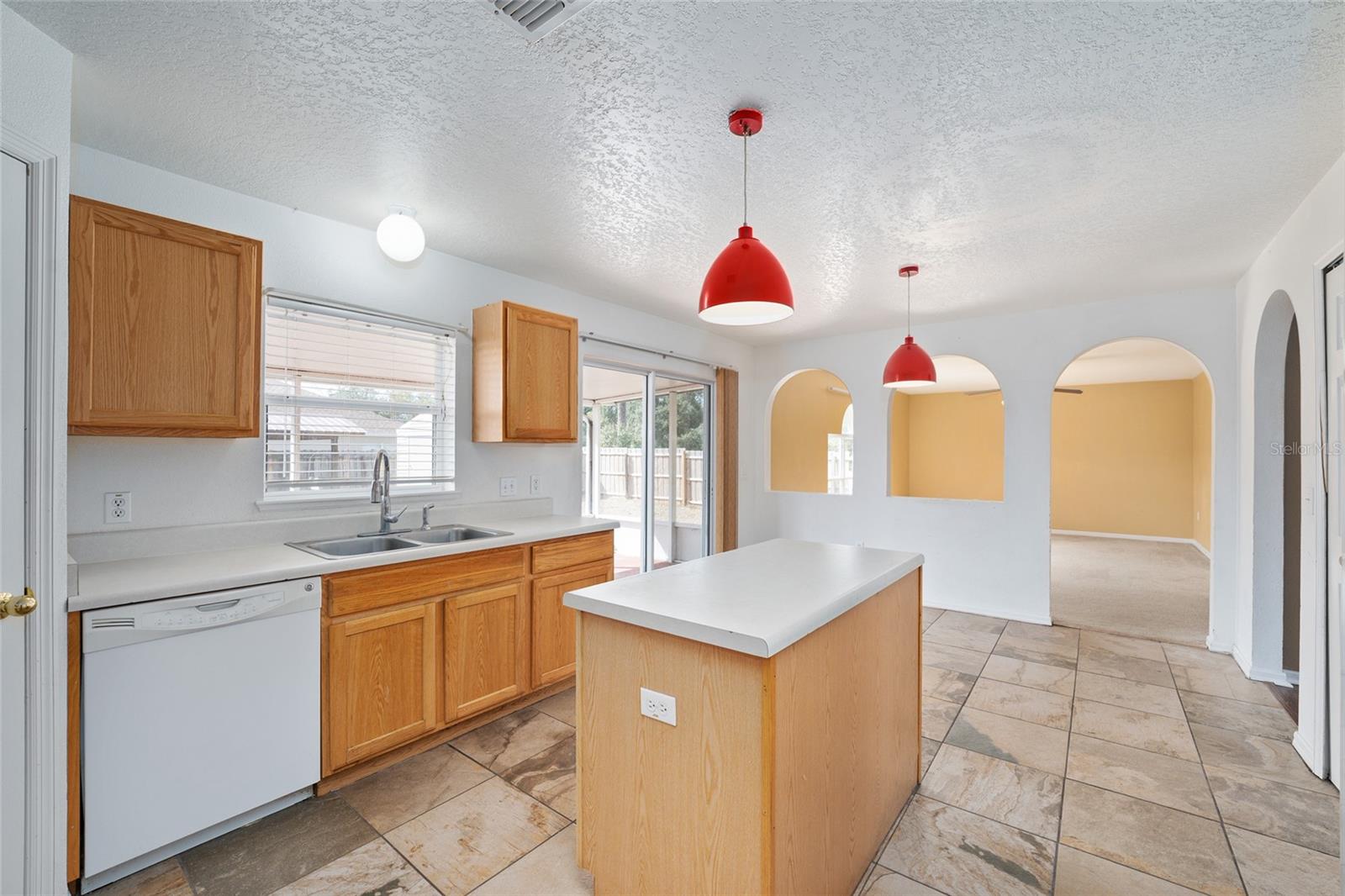 Image 13 of 79 For 2731 161st Loop