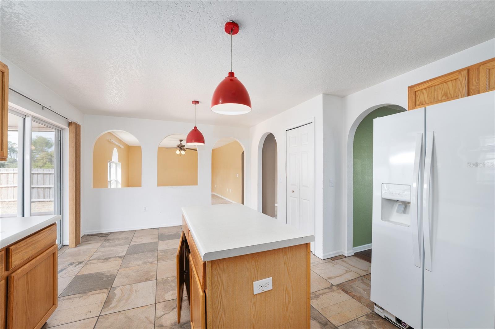 Image 14 of 79 For 2731 161st Loop