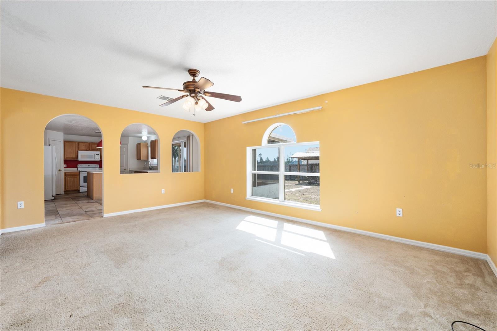 Image 18 of 79 For 2731 161st Loop