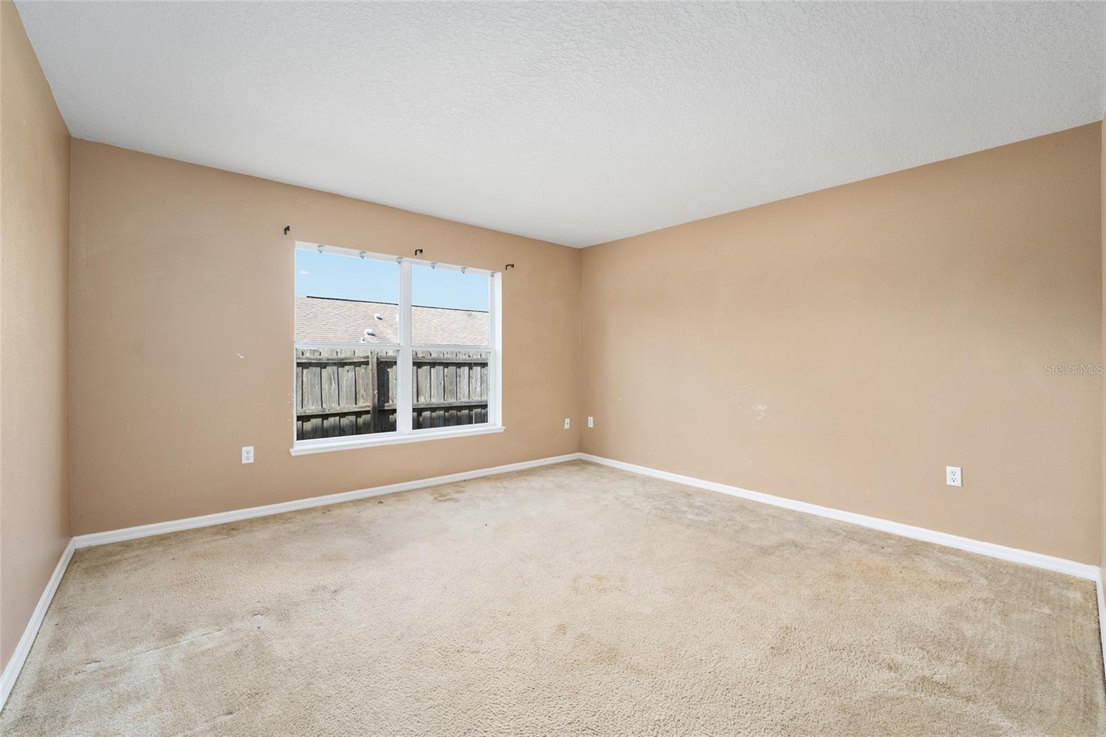 Image 20 of 79 For 2731 161st Loop