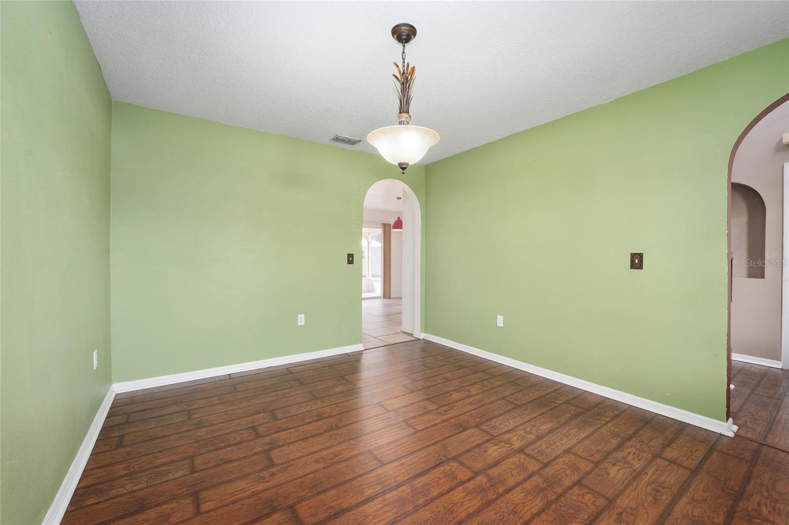 Image 26 of 79 For 2731 161st Loop