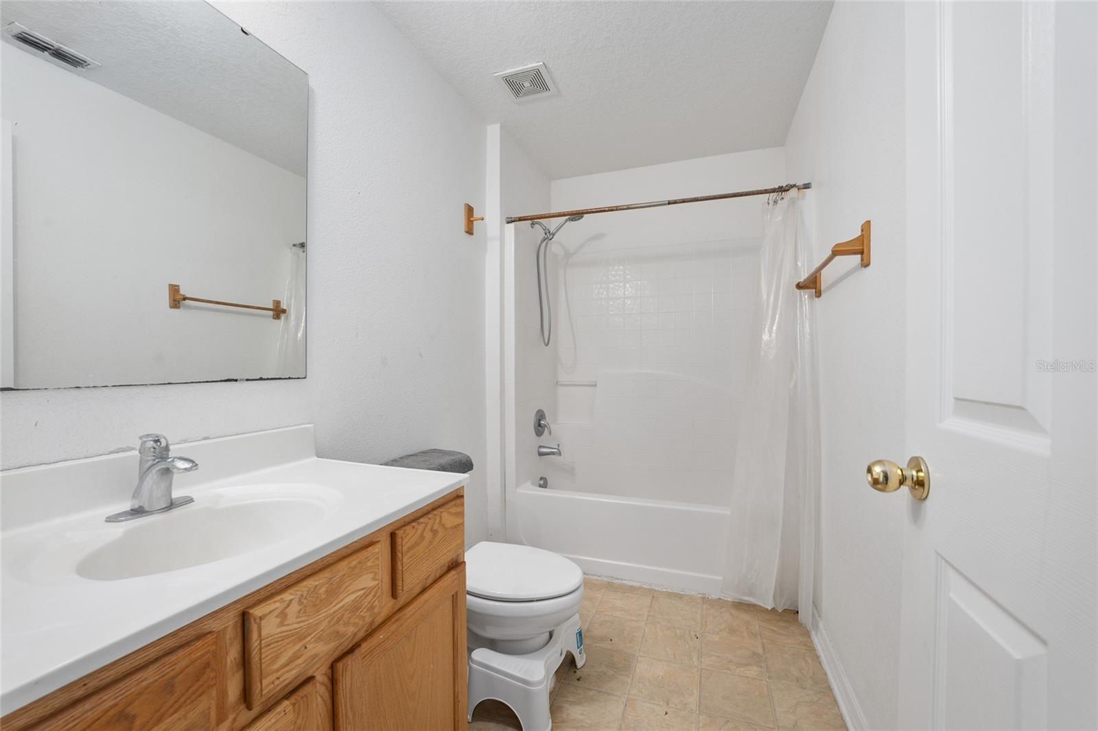 Image 37 of 79 For 2731 161st Loop