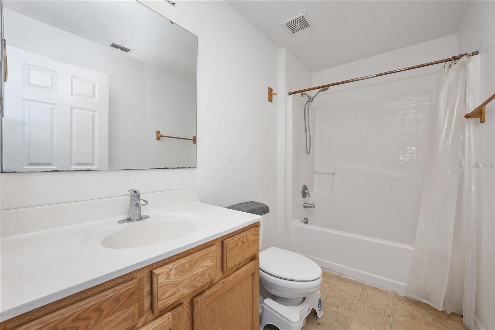 Image 38 of 79 For 2731 161st Loop