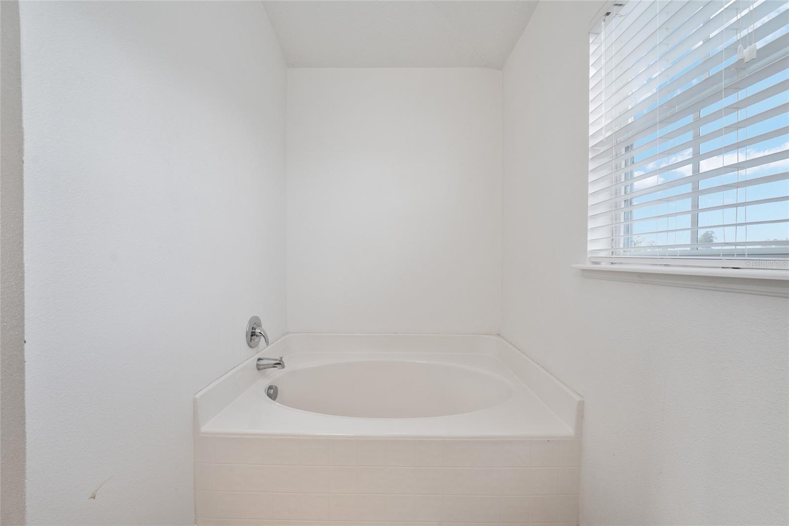 Image 43 of 79 For 2731 161st Loop