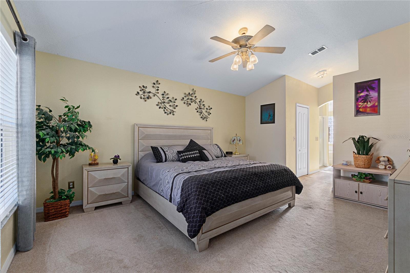 Image 21 of 40 For 9 Becker Lane