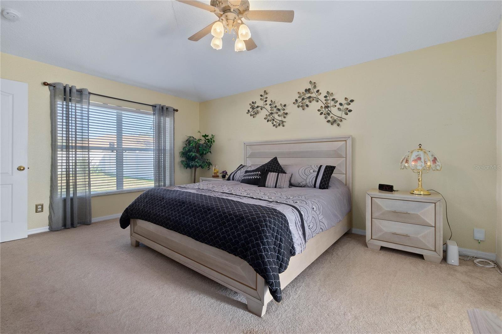 Image 23 of 40 For 9 Becker Lane