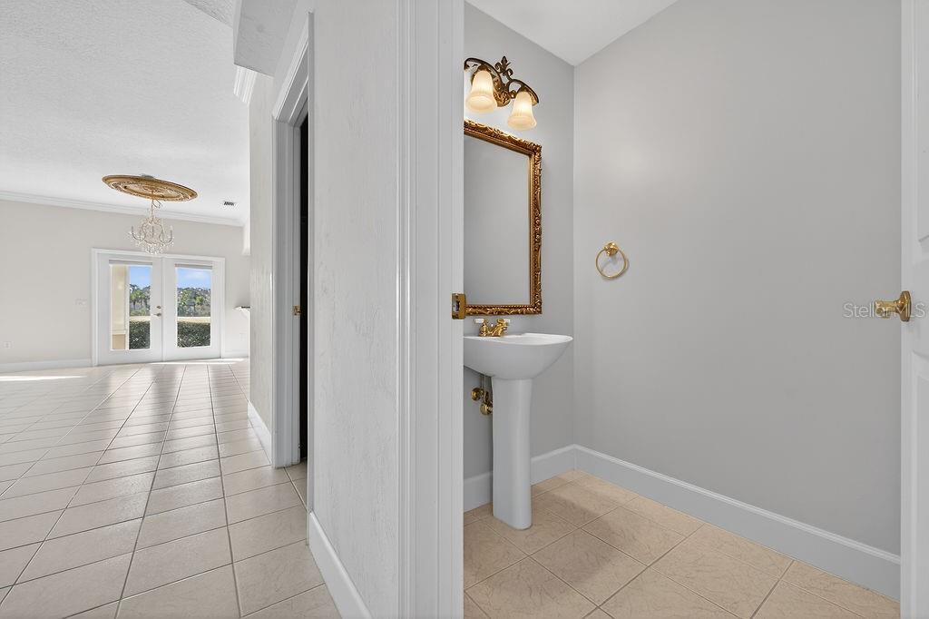 Image 10 of 36 For 24 Viscaya Drive Unit 304