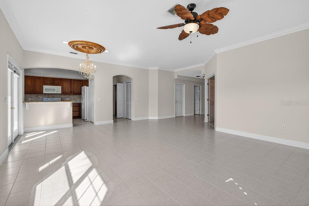 Image 12 of 36 For 24 Viscaya Drive Unit 304