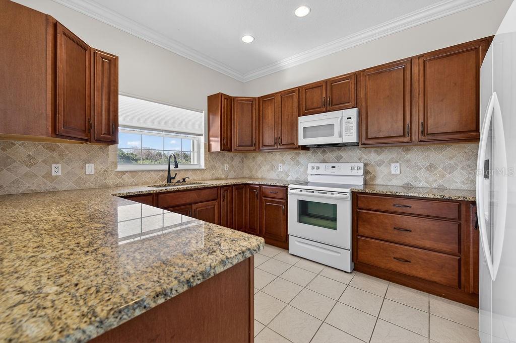 Image 13 of 36 For 24 Viscaya Drive Unit 304