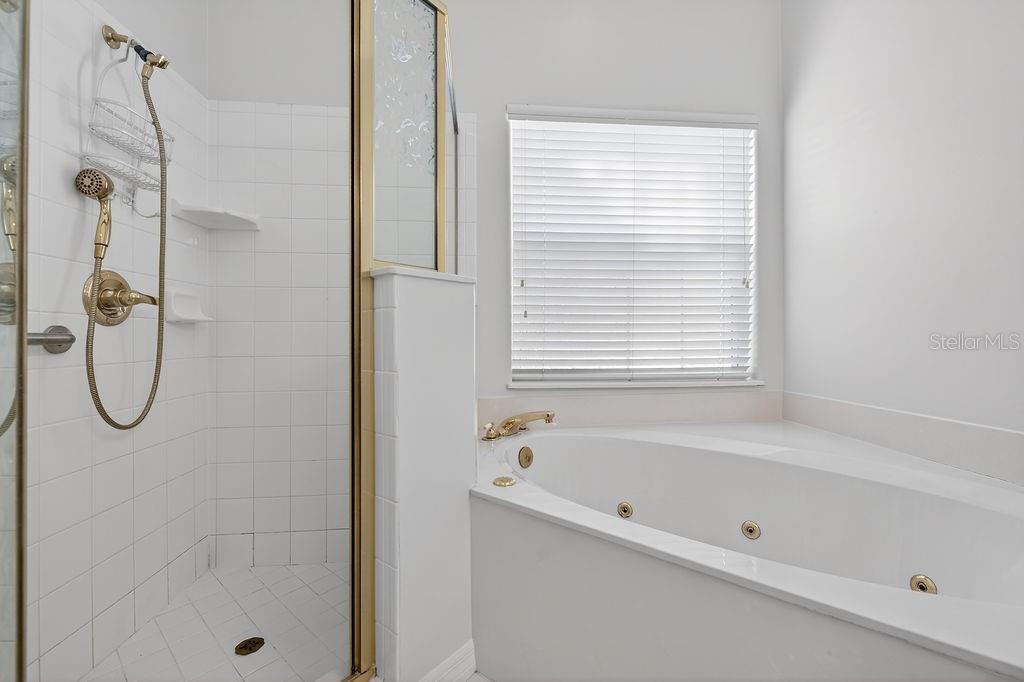 Image 20 of 36 For 24 Viscaya Drive Unit 304