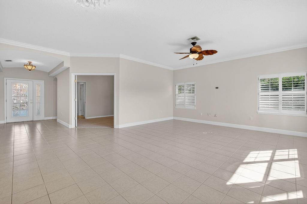 Image 5 of 36 For 24 Viscaya Drive Unit 304