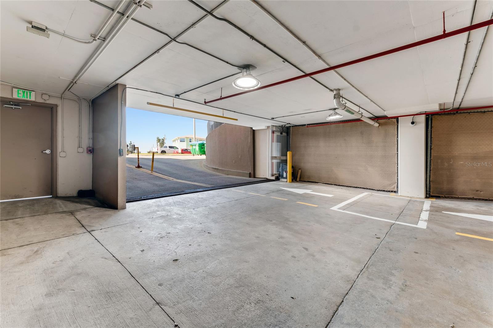 Image 18 of 51 For 1925 Atlantic Avenue 1005