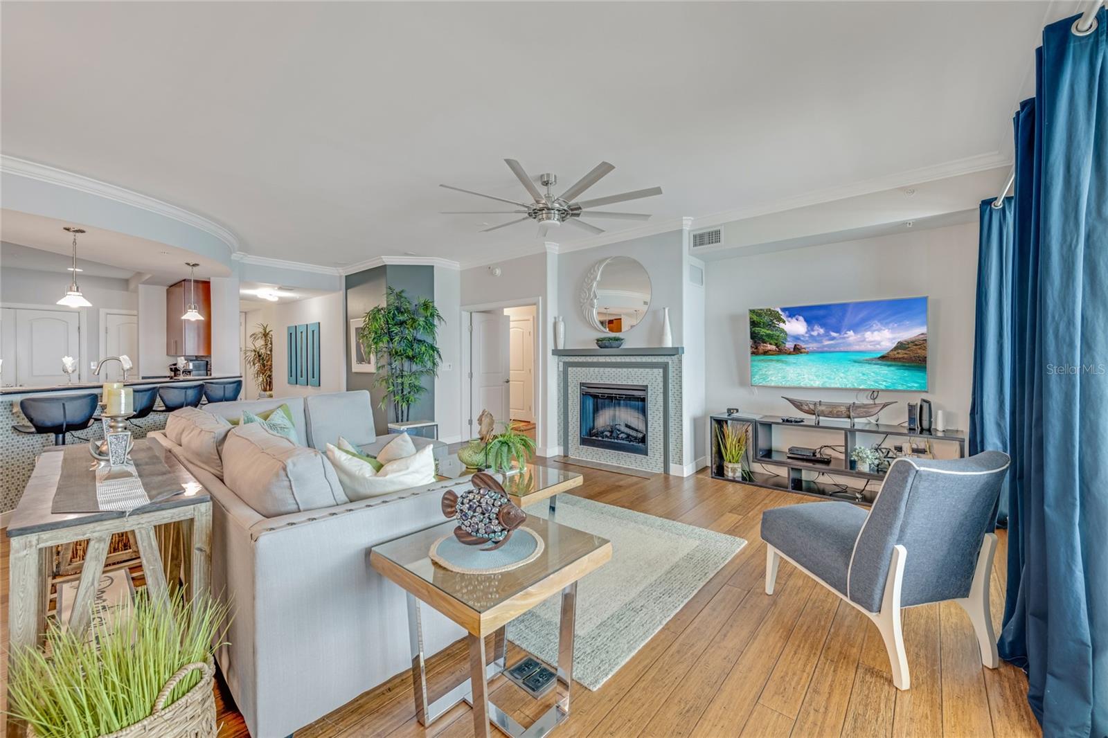 Image 36 of 51 For 1925 Atlantic Avenue 1005