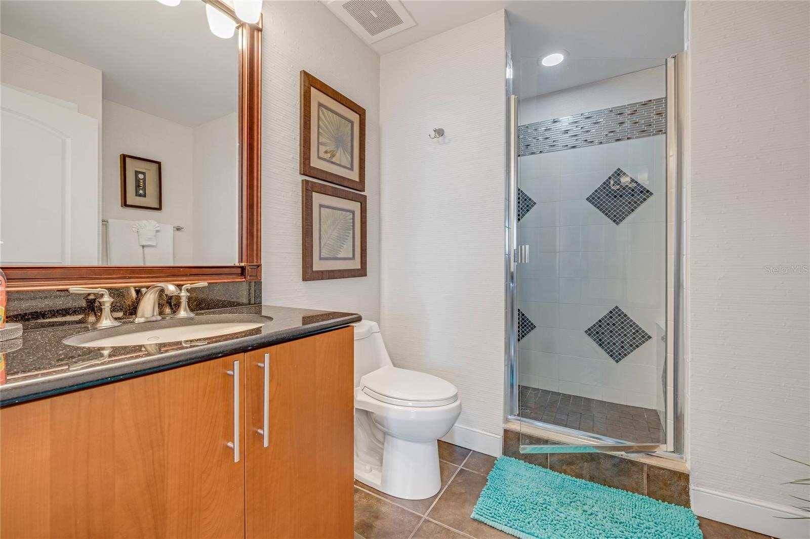 Image 41 of 51 For 1925 Atlantic Avenue 1005