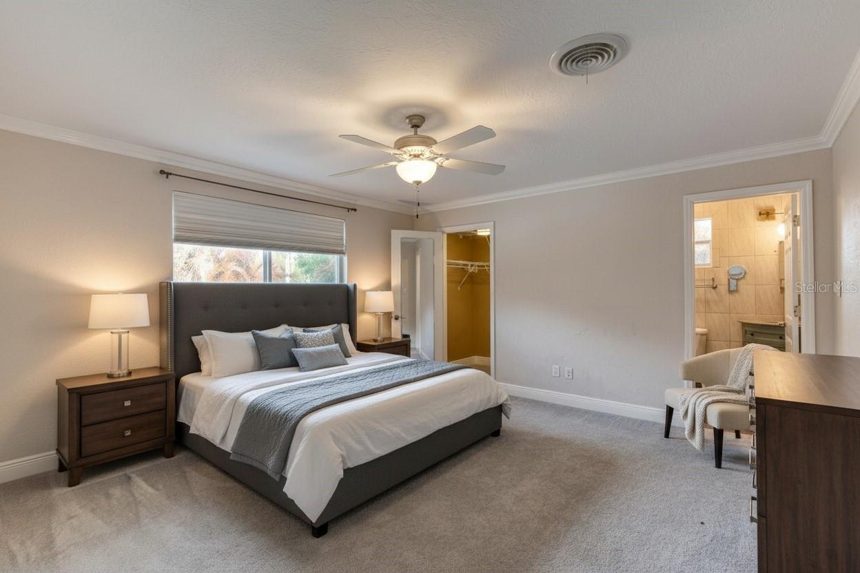 Image 26 of 68 For 19 Woodhaven Circle