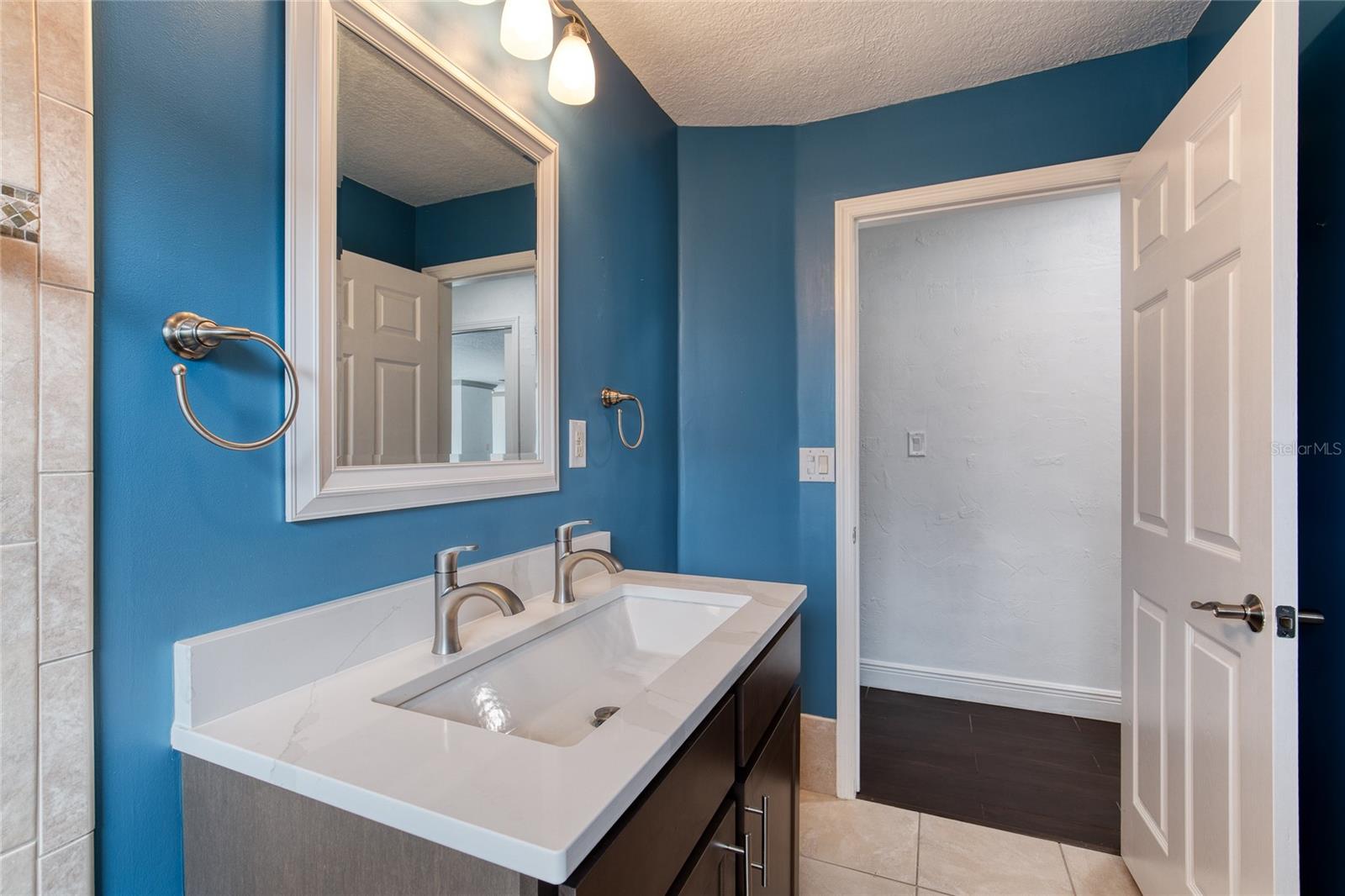 Image 36 of 68 For 19 Woodhaven Circle