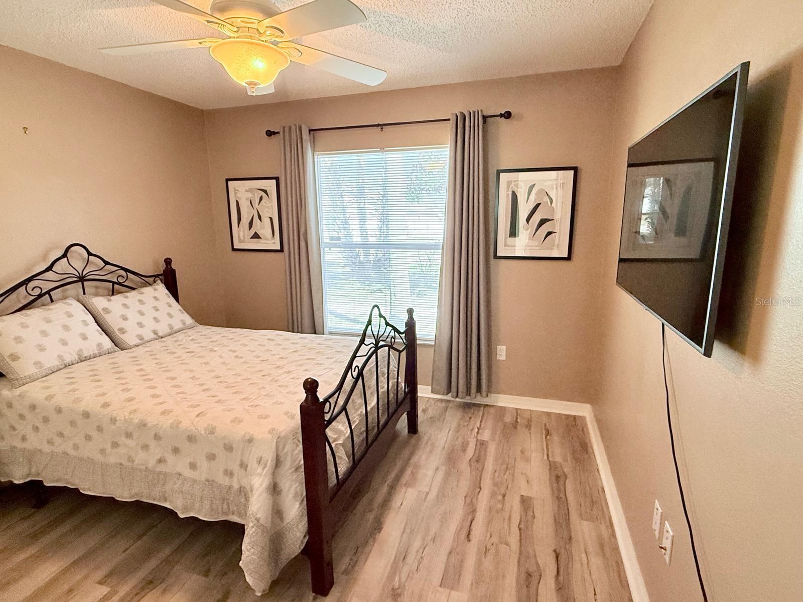 Image 13 of 21 For 14 Burland Place