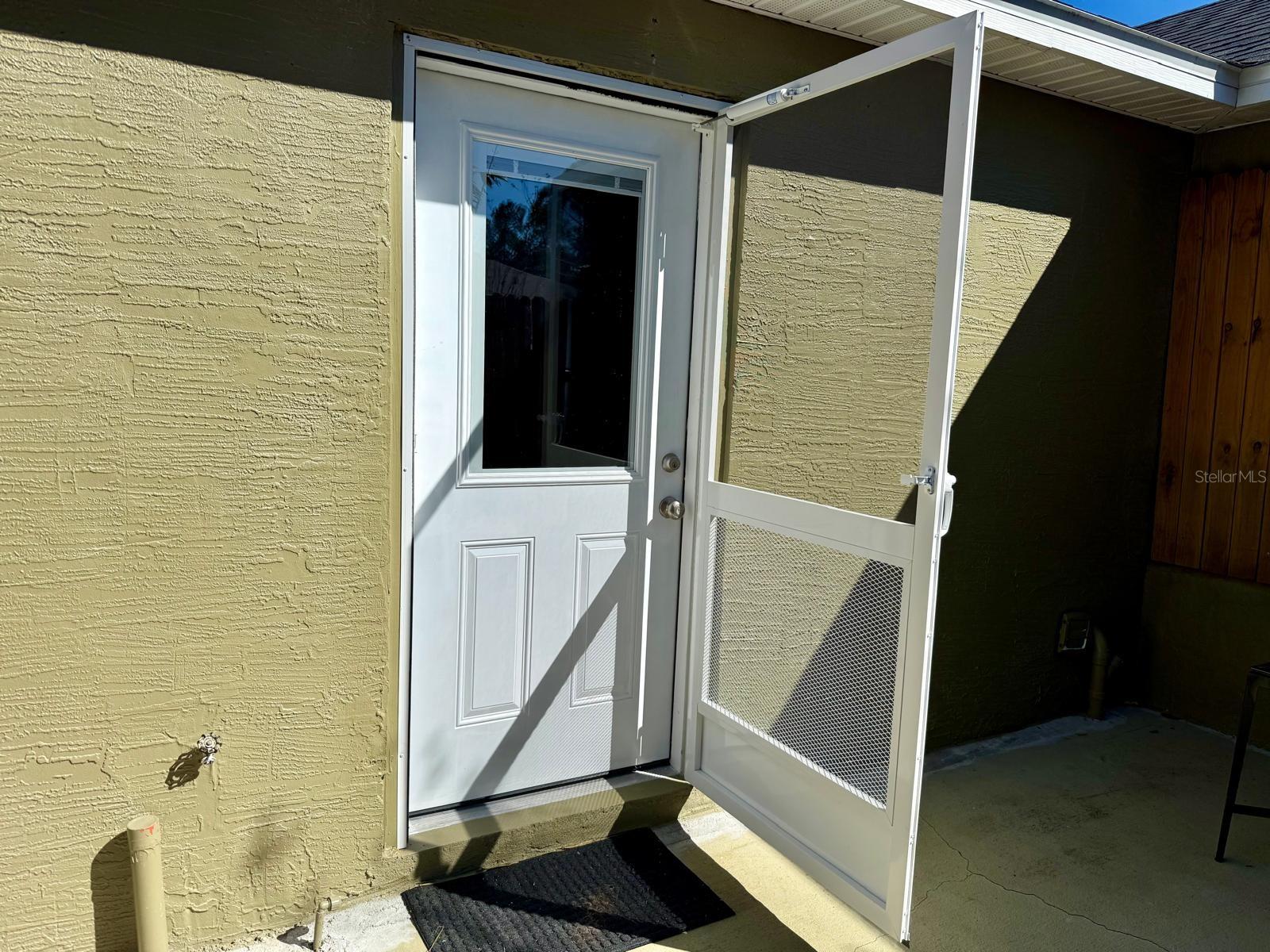 Image 18 of 21 For 14 Burland Place