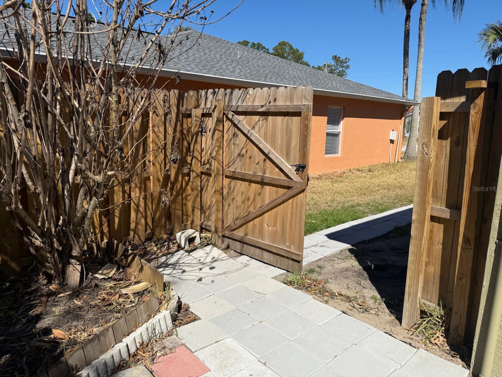 Image 21 of 21 For 14 Burland Place