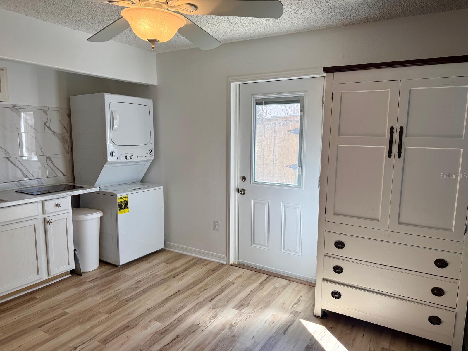 Image 6 of 21 For 14 Burland Place